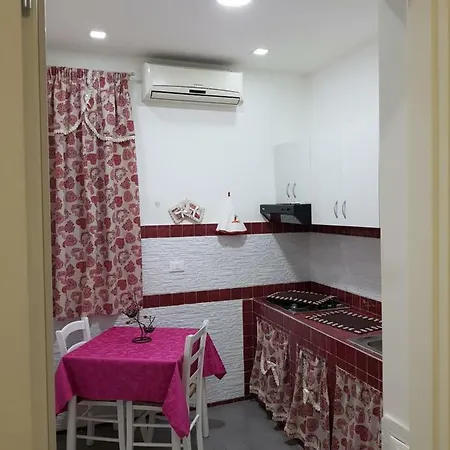 Alex's Apartment *