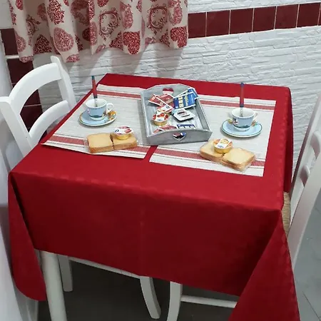 Alex's Apartment
