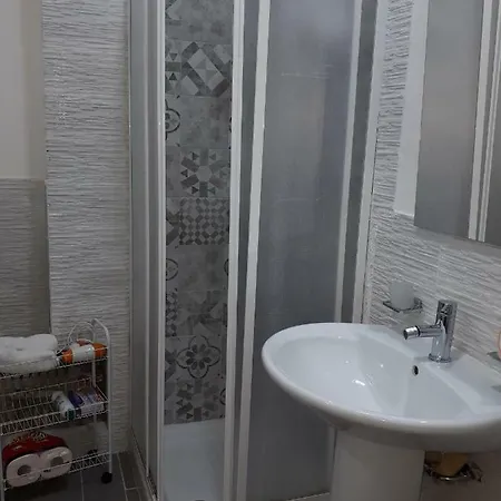 Alex's Apartment *
